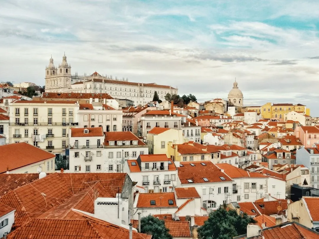 Lisbon for Two: Viewpoints, Fado and the Slow Evening